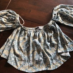Vici off the shoulder paisley top Brand New No Tag